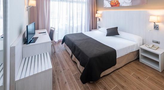 Two Connecting Double Rooms