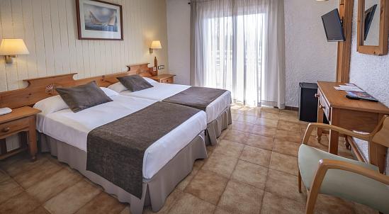 Habitació doble amb vistes a la piscina