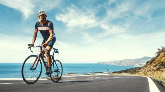 Ven a disfrutar del Cicloturismo junto al mar mediterráneo