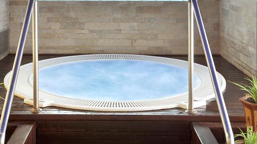Spa area (+18)